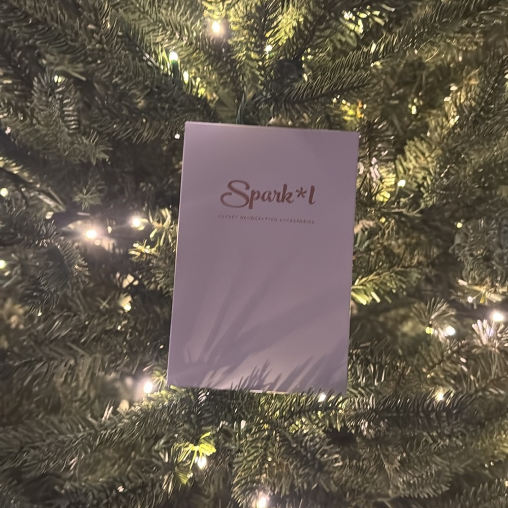 Sparkl 38 Apple Watch band. Worn maybe 3 times